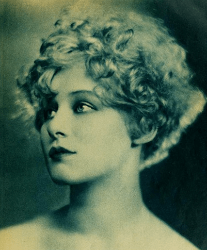 Poem – “The Loss of Ivory” – Romance –&nbsp;11/23/2019