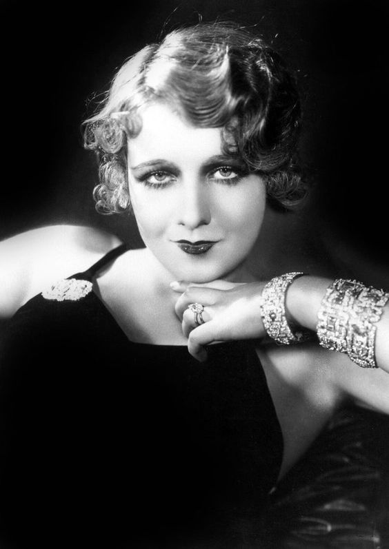 Poem – “The Way She Danced above My Soul” – Romance –&nbsp;12/22/2019