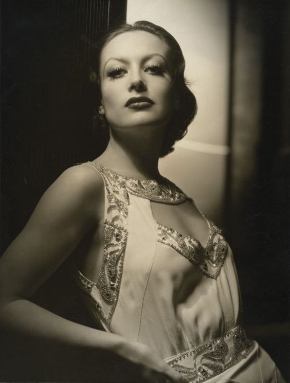 Poem – “The Nectar of Romance” – Romance –&nbsp;12/28/2019