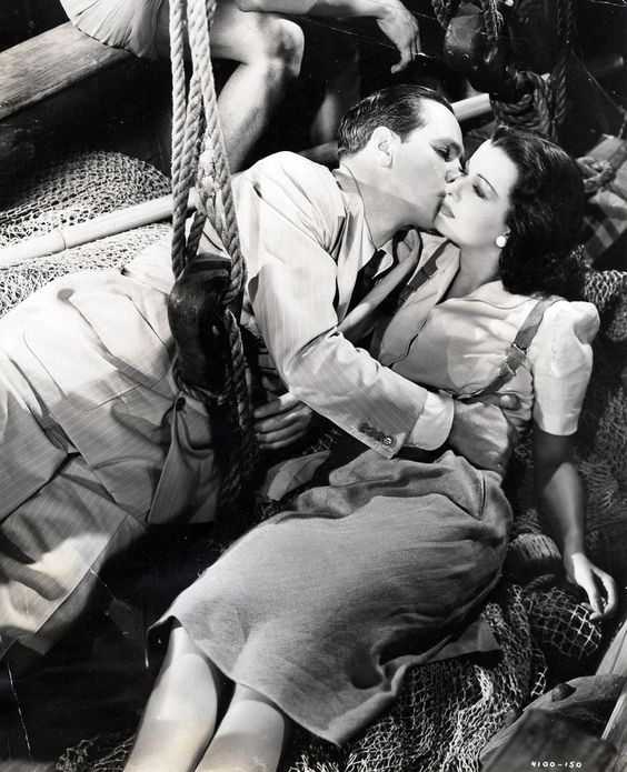 Poem – “A Broken Autumn” – Romance –&nbsp;7/31/2020