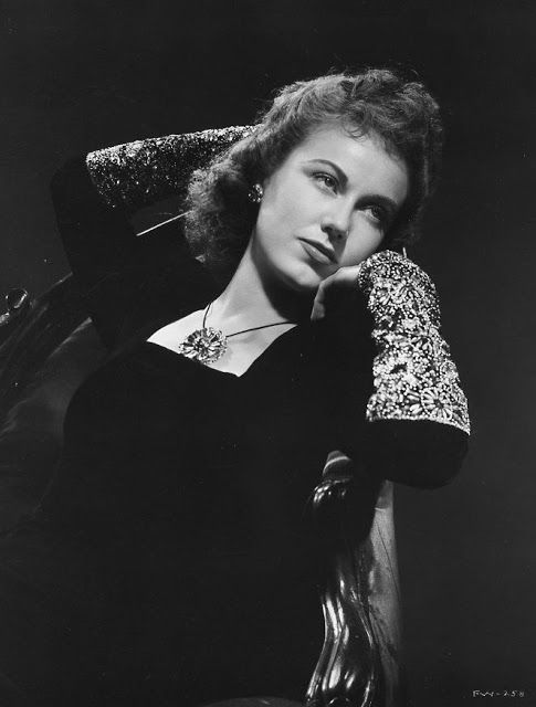 Poem – “Fallen into Black” – Romance –&nbsp;8/3/2020