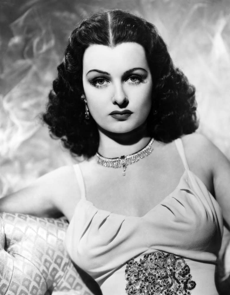 Poem – “Holding you, in Regard” – Romanticism – 1/1/2021