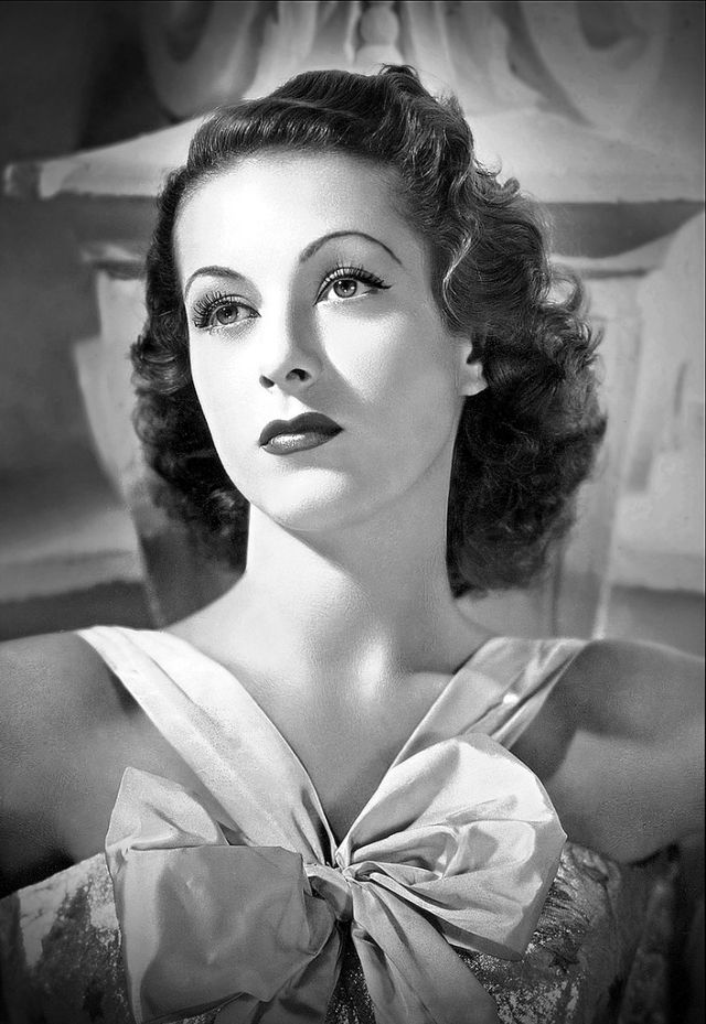 Poem – “Love’s Sleeping Spell” – Love Poetry –&nbsp;4/4/2021